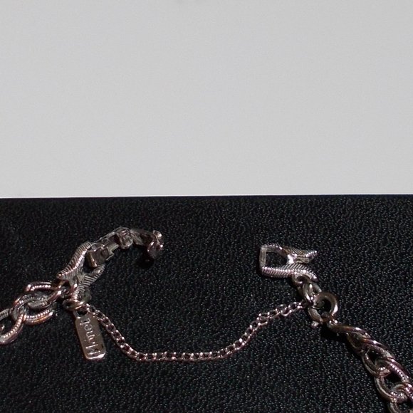 VTG 60s. MONET Silver Ton Women's Bracelet with 4 Charms Size 7" - Picture 8 of 13